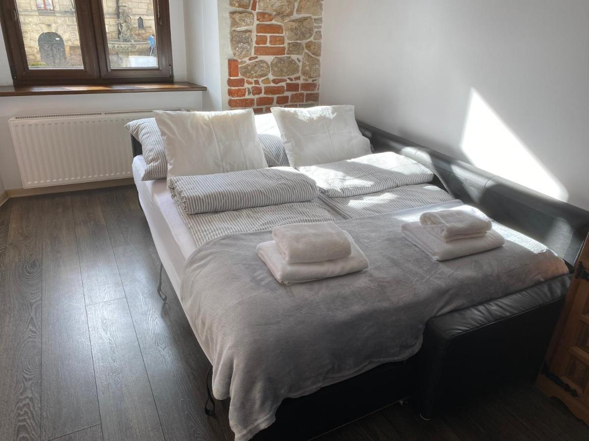 Apartament Przy Ratuszu Kłodzko Exterior foto